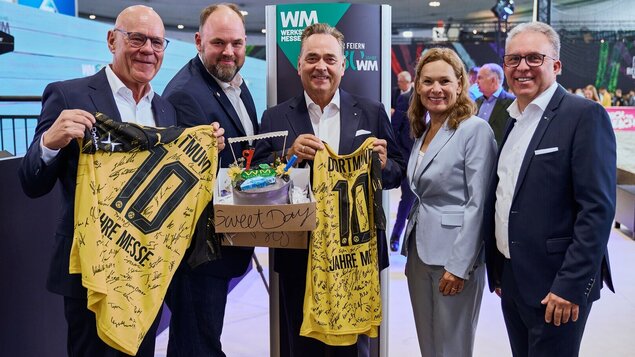 V.l.n.r.: Hans-Jürgen Jesch (Vorstand Vertrieb WM SE), Nikolas Wiese (Bereichsleiter Messe Dortmund - Guest Events), Frank Schröder (Vorstandsvorsitzender WM SE), Sabine Loos (Hauptgeschäftsführerin Westfalenhallen Unternehmensgruppe), Torsten Huffert (Geschäftsführender Gebietsleiter WM SE) Copyright: WM SE